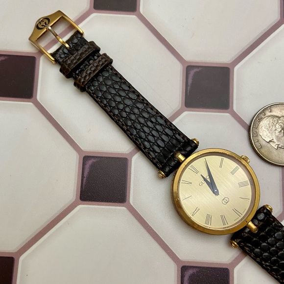 Rare Vintage Gucci 2000M Swiss Timepiece Stacked Watch Red & Green New Strap - Picture 9 of 16